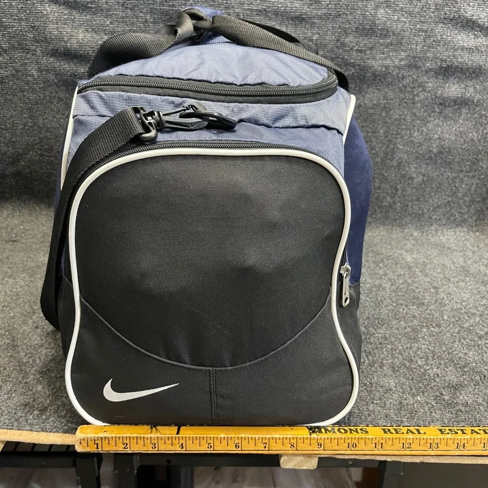 Nike BA2484-492 Navy/Black Brasilia 4 Medium‎ Duffel Workout Travel Gym Bag